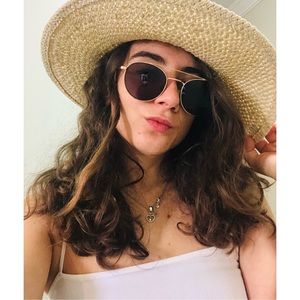 Meet your Posher, Annamaria